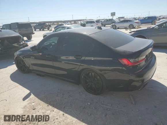 2020 BMW 3 Series M340i with VIN 3MW5U7J09L8B38905, listed as a Copart auction lot 49337725 with 13,800 mi miles and Salvage Title. Bid and sale history available at carsss.com. Image 2.