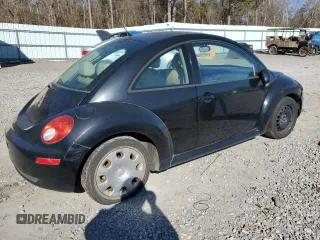 2007 Volkswagen New Beetle Coupe with VIN 3VWEW31C87M509093, listed as a Copart auction lot 86424304 with 220,540 mi miles and Clean Title. Bid and sale history available at carsss.com. Image 3.