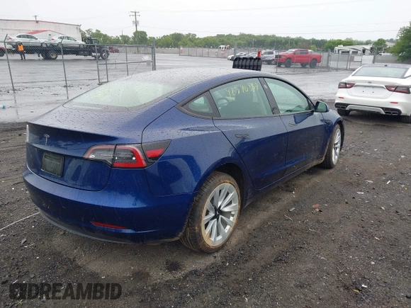 2023 Tesla Model 3 z VIN 5YJ3E1EA7PF436314, wystawiony jako IAAI lot #42340337 z przebiegiem 39 247 mil mil oraz . Historia ofert i sprzedaży dostępna na DreamBid. Obrazek 4.