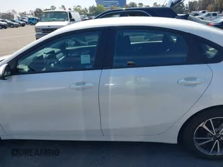 2022 Kia Forte LXS with VIN 3KPF24AD9NE481717, listed as a IAAI auction lot 41850501 with 126,473 mi miles. Bid and sale history available at carsss.com. Image 14.
