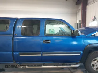 2003 Chevrolet Silverado 1500 with VIN 2GCEK19T331269122, listed as a IAAI auction lot 41461220 with 232,214 mi miles. Bid and sale history available at carsss.com. Image 13.