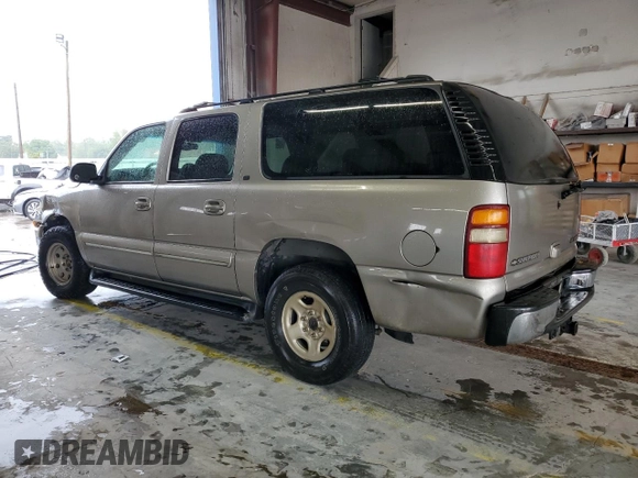 2001 Chevrolet Suburban LS with VIN 3GNEC16T01G210929, listed as a Copart auction lot 72276304 with 317,653 mi miles and Salvage Title. Bid and sale history available at carsss.com. Image 2.