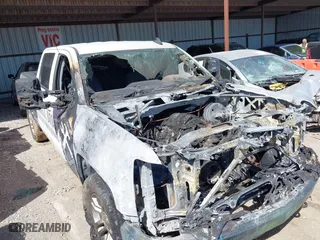 2015 Chevrolet Silverado 1500 LT with VIN 3GCUKREC4FG496959, listed as a IAAI auction lot 41817966 with 1 mi miles. Bid and sale history available at carsss.com. Image 16.
