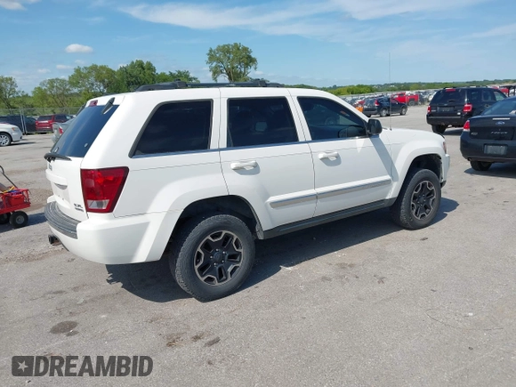 2005 Jeep Grand Cherokee Limited with VIN 1J8HR58245C723778, listed as a IAAI auction lot 42763212 with 127,266 mi miles and . Bid and sale history available at DreamBid. Image 4.