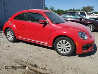 2019 Volkswagen Beetle S z VIN 3VWFD7AT9KM718059, wystawiony jako Copart lot #53284925 z przebiegiem 54 910 mil mil oraz Szkody całkowita. Historia ofert i sprzedaży dostępna na DreamBid. Obrazek 4.