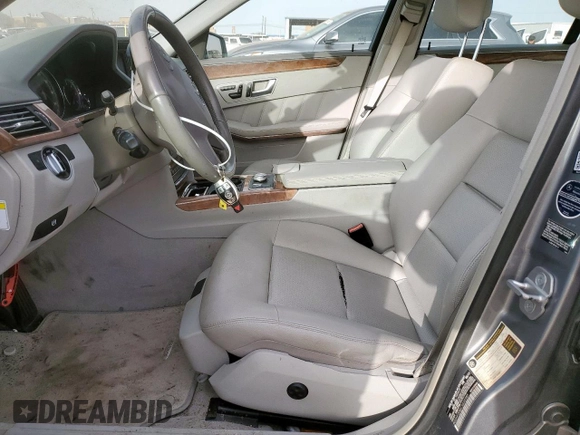 2012 Mercedes-Benz E 350 Luxury with VIN WDDHF2EB6CA530985, listed as a Copart auction lot 49443925 with 114,641 mi miles and Clean title. Bid and sale history available at DreamBid. Image 7.