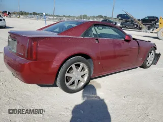 2006 Cadillac XLR z VIN 1G6YV36A765600678, wystawiony jako Copart lot #88111045 z przebiegiem 46 257 mil mil oraz Nie do naprawy • Non repairable. Historia ofert i sprzedaży dostępna na DreamBid. Obrazek 3.