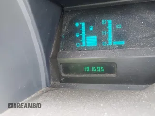1991 Chevrolet Astro Cargo z VIN 1GBDM19Z7MB202913, wystawiony jako IAAI lot #42363530 z przebiegiem 191 695 mil mil oraz . Historia ofert i sprzedaży dostępna na DreamBid. Obrazek 15.