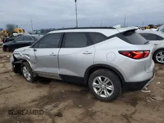2020 Chevrolet Blazer LT z VIN 3GNKBCRS3LS698990, wystawiony jako Copart lot #49840215 z przebiegiem 81 144 mil mil oraz Szkoda całkowita • Salvage title. Historia ofert i sprzedaży dostępna na DreamBid. Obrazek 2.