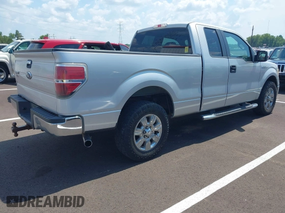 2009 Ford F-150 STX z VIN 1FTRX12829KB84659, wystawiony jako IAAI lot #42810439 z przebiegiem 243 172 mil mil oraz . Historia ofert i sprzedaży dostępna na DreamBid. Obrazek 4.