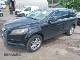 2009 Audi Q7 with VIN WA1AY74L19D016945, listed as a IAAI auction lot 39480989 with 149,769 mi miles and . Bid and sale history available at DreamBid. Image 2.