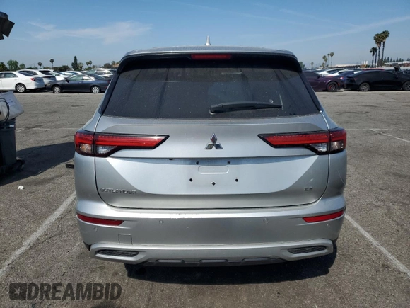 2023 Mitsubishi Outlander SE z VIN JA4J3UA83PZ061950, wystawiony jako Copart lot #54054815 z przebiegiem 31 763 mil mil oraz Szkoda całkowita • Salvage title. Historia ofert i sprzedaży dostępna na DreamBid. Obrazek 6.