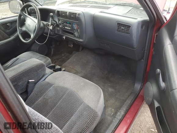1997 GMC Sonoma SLS with VIN 1GTCS14X5V8503746, listed as a Copart auction lot 42554595 with 135,316 mi miles and Salvage Title. Bid and sale history available at carsss.com. Image 8.