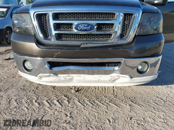2008 Ford F-150 STX with VIN 1FTRX12W38KB20188, listed as a IAAI auction lot 40991123 with 184,738 mi miles and . Bid and sale history available at carsss.com. Image 6.