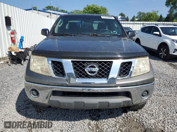 2009 Nissan Frontier SE z VIN 1N6AD06W99C425908, wystawiony jako Copart lot #61656095 z przebiegiem 145 489 mil mil oraz Czysty tytuł • Clean title. Historia ofert i sprzedaży dostępna na DreamBid. Obrazek 5.