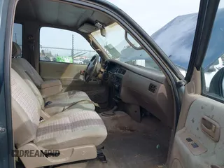 1996 Toyota T100 SR5 z VIN JT4UN24D7T0029477, wystawiony jako IAAI lot #41484412 z przebiegiem 260 843 mil mil oraz . Historia ofert i sprzedaży dostępna na DreamBid. Obrazek 5.