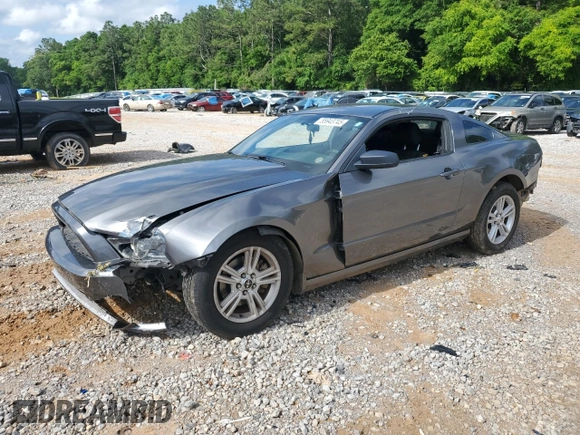 2014 Ford Mustang V6 с VIN 1ZVBP8AM4E5282445, выставлен на аукционе Copart как лот 55943745 с пробегом 114 255 миль миль и Списание • Salvage title. История ставок и продаж доступна на DreamBid. Изображение 1.