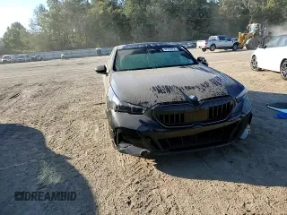 2024 BMW 5 Series 530i with VIN WBA43FJ06RCP88933, listed as a Copart auction lot 77122854 with 10,914 mi miles and Salvage Title. Bid and sale history available at carsss.com. Image 11.