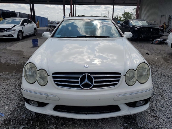 2005 Mercedes-Benz CLK 500 z VIN WDBTJ75J65F132140, wystawiony jako Copart lot #56175955 z przebiegiem 183 347 mil mil oraz Szkoda całkowita • Salvage title. Historia ofert i sprzedaży dostępna na DreamBid. Obrazek 5.