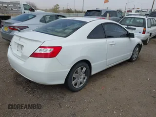 2007 Honda Civic Cpe LX with VIN 2HGFG12677H558299, listed as a IAAI auction lot 41936988 with 195,278 mi miles. Bid and sale history available at carsss.com. Image 4.