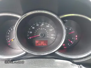 2012 Kia Sorento LX with VIN 5XYKT3A18CG237178, listed as a IAAI auction lot 41727554 with 283,783 mi miles. Bid and sale history available at carsss.com. Image 7.