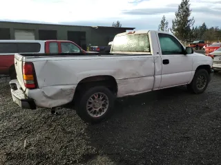 2002 Chevrolet Silverado 1500 with VIN 1GCEC14W82Z158893, listed as a Copart auction lot 84566474 with 282,632 mi miles and Clean Title. Bid and sale history available at carsss.com. Image 3.