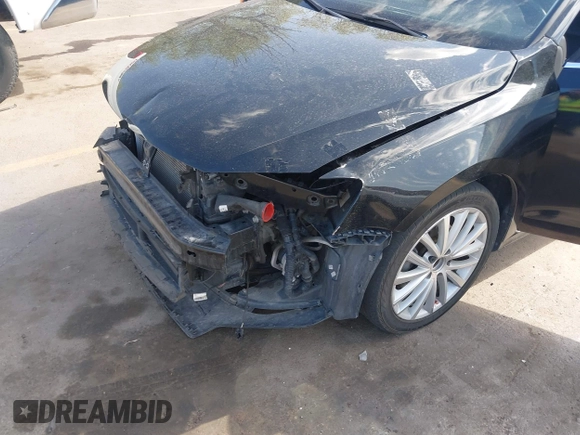 2015 Volkswagen Jetta SE z VIN 3VWD17AJ4FM235602, wystawiony jako IAAI lot #42073616 z przebiegiem 183 291 mil mil oraz . Historia ofert i sprzedaży dostępna na DreamBid. Obrazek 6.