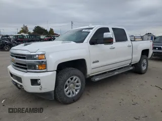 2019 Chevrolet Silverado 3500HD High Country with VIN 1GC4KYEY2KF272574, listed as a Copart auction lot 75014884 with 116,945 mi miles and Salvage Title. Bid and sale history available at carsss.com. Image 1.
