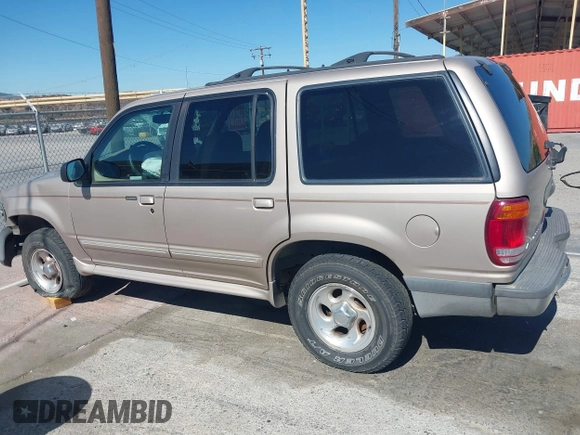 1998 Ford Explorer XL z VIN 1FMZU34E4WZB50132, wystawiony jako IAAI lot #42708532 z przebiegiem 237 486 mil mil oraz . Historia ofert i sprzedaży dostępna na DreamBid. Obrazek 14.