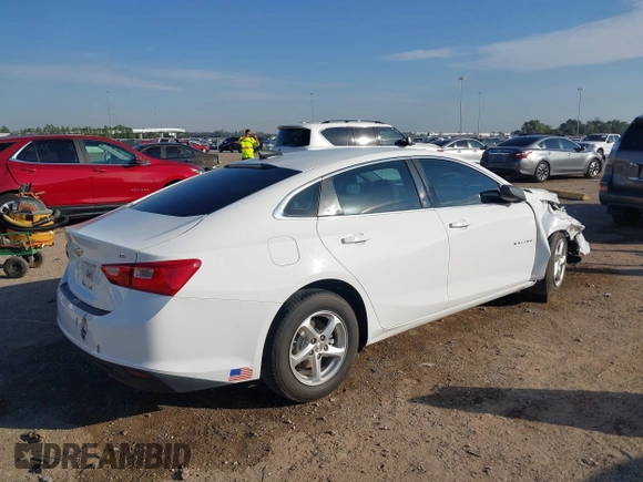 2016 Chevrolet Malibu LS with VIN 1G1ZB5ST7GF291635, listed as a IAAI auction lot 40921899 with 185,108 mi miles and . Bid and sale history available at carsss.com. Image 4.