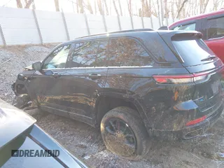 2024 Jeep Grand Cherokee with VIN 1C4RJYB69R8510818, listed as a IAAI auction lot 41574720 with 5,453 mi miles and . Bid and sale history available at DreamBid. Image 14.