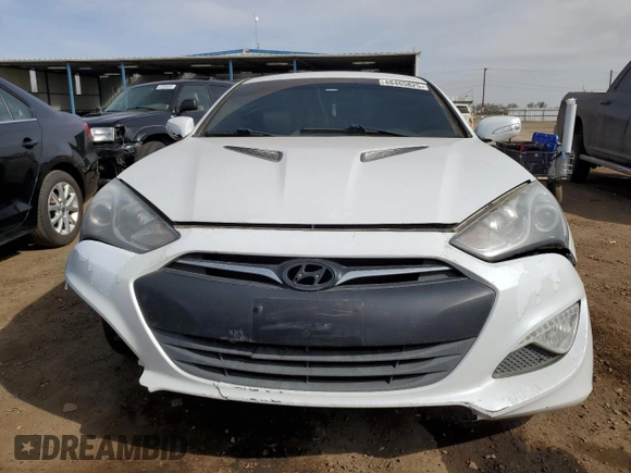 2016 Hyundai Genesis Coupe 3.8L Base z VIN KMHHT6KJ2GU134929, wystawiony jako Copart lot #48465825 z przebiegiem 125 191 mil mil oraz Nie do naprawy • Non repairable. Historia ofert i sprzedaży dostępna na DreamBid. Obrazek 5.