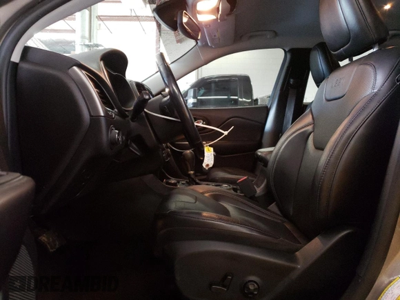 2020 Jeep Cherokee Limited с VIN 1C4PJMDN2LD534154, выставлен на аукционе Copart как лот 88502435 с пробегом 63 575 миль миль и Списание • Salvage title. История ставок и продаж доступна на DreamBid. Изображение 7.