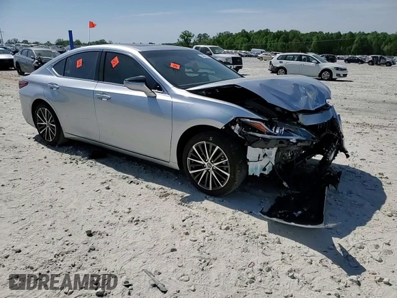 2024 Lexus ES 350 с VIN 58ADZ1B1XRU171688, выставлен на аукционе Copart как лот 54061135 с пробегом 9 759 миль миль и Списание • Salvage title. История ставок и продаж доступна на DreamBid. Изображение 13.