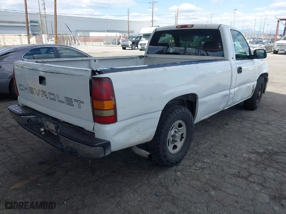 2002 Chevrolet Silverado 1500 with VIN 1GCEC14V82Z236404, listed as a IAAI auction lot 41970241 with 240,265 mi miles. Bid and sale history available at carsss.com. Image 4.