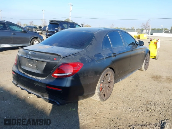2020 Mercedes-Benz E-Class AMG E 63 S with VIN WDDZF8KB9LA748334, listed as a IAAI auction lot 41318226 with 43,135 mi miles. Bid and sale history available at carsss.com. Image 4.