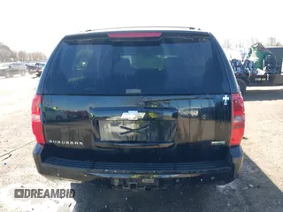 2010 Chevrolet Suburban LT with VIN 1GNUKJE35AR147956, listed as a IAAI auction lot 41722353 with 277,153 mi miles. Bid and sale history available at carsss.com. Image 16.