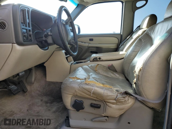 2002 GMC Yukon XL SLT with VIN 1GKEC16T92J256353, listed as a Copart auction lot 45550555 with 210,554 mi miles and Salvage Title. Bid and sale history available at carsss.com. Image 7.