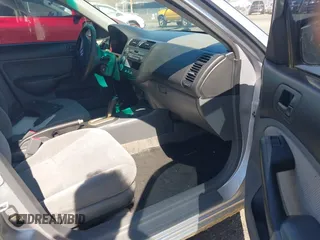 2001 Honda Civic LX with VIN 1HGES16531L024206, listed as a IAAI auction lot 42074094 with 182,519 mi miles and . Bid and sale history available at carsss.com. Image 5.