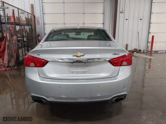 2018 Chevrolet Impala Premier with VIN 2G1125S36J9138869, listed as a IAAI auction lot 41207086 with 218,327 mi miles. Bid and sale history available at carsss.com. Image 17.