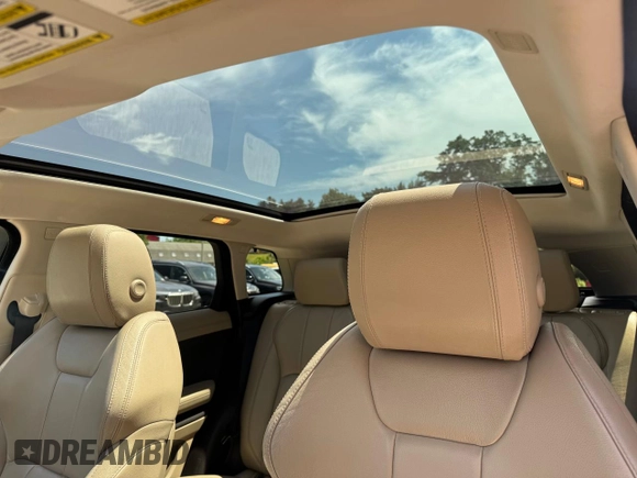 2017 Land Rover Range Rover Evoque SE with VIN SALVP2BG0HH181680, listed as a Copart auction lot 63519145 with 93,981 mi miles and Clean title. Bid and sale history available at DreamBid. Image 9.