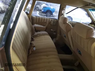 1986 Oldsmobile Cutlass z VIN 2G3AJ19R6G9345283, wystawiony jako Copart lot #41680155 z przebiegiem 30 900 mil mil oraz Tytuł czysty. Historia ofert i sprzedaży dostępna na DreamBid. Obrazek 10.