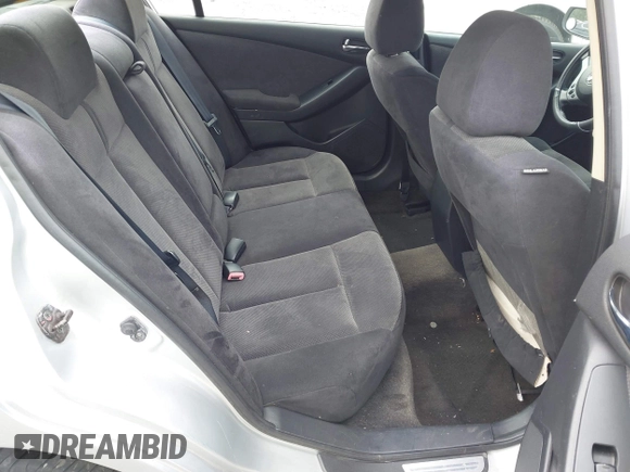 2009 Nissan Altima S with VIN 1N4AL21E69C139021, listed as a IAAI auction lot 41909983 with 181,545 mi miles and . Bid and sale history available at DreamBid. Image 8.