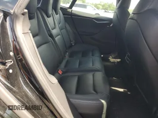 2020 Tesla Model S Long Range z VIN 5YJSA1E29LF413563, wystawiony jako Copart lot #61396605 z przebiegiem 48 748 mil mil oraz Szkoda całkowita • Salvage title. Historia ofert i sprzedaży dostępna na DreamBid. Obrazek 10.