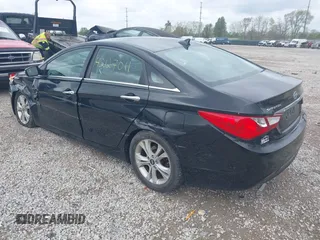 2011 Hyundai Sonata Limited z VIN 5NPEC4AC4BH032467, wystawiony jako IAAI lot #42127011 z przebiegiem 164 214 mil mil oraz . Historia ofert i sprzedaży dostępna na DreamBid. Obrazek 3.