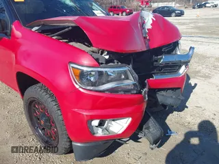 2018 Chevrolet Colorado 2WD Work Truck with VIN 1GCHSBEN6J1138361, listed as a IAAI auction lot 41588108 with 58,917 mi miles. Bid and sale history available at carsss.com. Image 18.