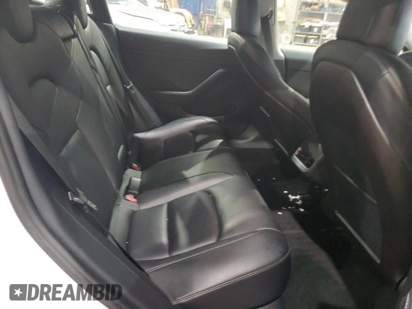 2021 Tesla Model 3 Standard Range Plus z VIN 5YJ3E1EA4MF988784, wystawiony jako Copart lot #88138765 z przebiegiem 62 438 mil mil oraz Szkody całkowita. Historia ofert i sprzedaży dostępna na DreamBid. Obrazek 10.