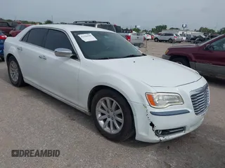 2012 Chrysler 300 Limited z VIN 2C3CCACG9CH249226, wystawiony jako IAAI lot #42256599 z przebiegiem Nie podano mil oraz . Historia ofert i sprzedaży dostępna na DreamBid. Obrazek 1.