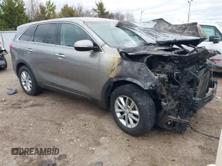 2018 Kia Sorento LX with VIN 5XYPG4A32JG395997, listed as a IAAI auction lot 41718004 with 1 mi miles. Bid and sale history available at carsss.com. Image 1.