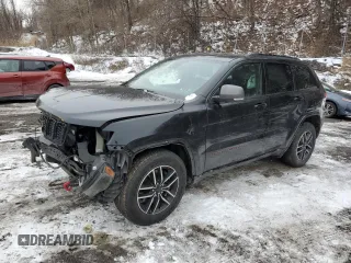 2021 Jeep Grand Cherokee Trailhawk with VIN 1C4RJFLT3MC581673, listed as a Copart auction lot 44993235 with 18,227 mi miles and Salvage Title. Bid and sale history available at carsss.com. Image 1.